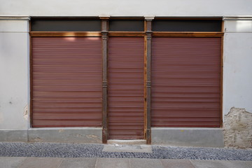 Ladeneingang, Gesch&auml;ft