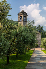 esterno dell'Abbazia di Piona monastero sulle rive del Lago di Como