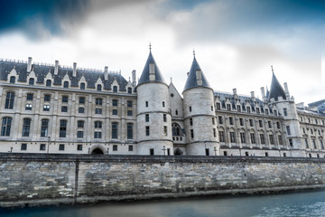 Fototapeta na wymiar Paris seine river bank paris