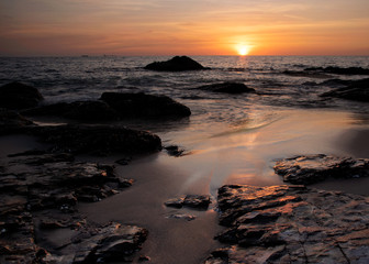 Fototapeta na wymiar Scene of beautiful sky and sea during sunset