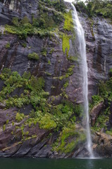 Wasserfall am Milford Sound Neuseeland S&uuml;dinsel