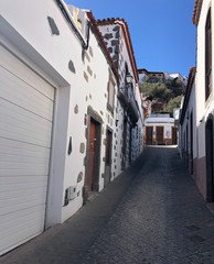 Fototapeta na wymiar Street in the town San Bartolomé de Tirajana
