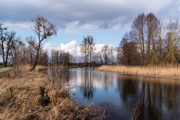 Kanał Augustowski w Dębowie. Biebrzański Park Narodowy, Podlasie, Polska 