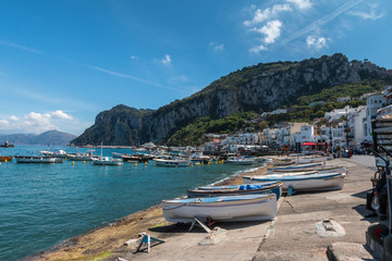 Fototapeta na wymiar Barche e Capri