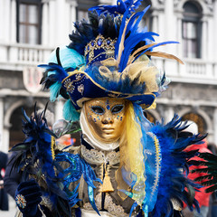 Fototapeta na wymiar Carnival of Venice, yellow mask