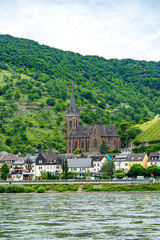 Fototapeta na wymiar Germany, Rhine Romantic Cruise, a small house in a body of water