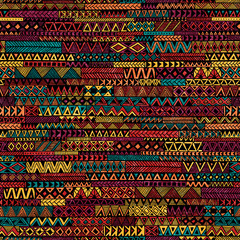 Naadloos geometrisch patroon in lappendekenstijl. Etnische en tribale motieven. Grungetextuur. Boheemse sieraad voor textiel. Vector illustratie.