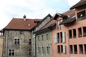 Ancien hôtel particulier à la Roche sur Foron situé 1 rue des Fours - Ville La Roche sur Foron - Département Haute Savoie - France - Vue de l'extérieur