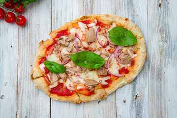 Roman pizza with tuna on Roman dough, pinsa