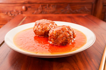 Meatballs and soup, Chinese food