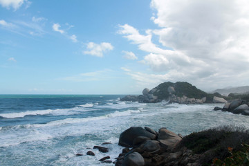 Fototapeta na wymiar Alto oleaje en Cabo San Juan