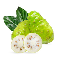 Obraz na płótnie Canvas Noni fruits (Morinda citrifolia) or mengkudu with leaf and slice, isolated on white background.