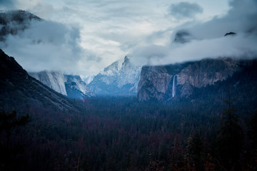 Fototapeta premium Stormy yosemite