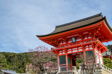 京都　清水寺の仁王門