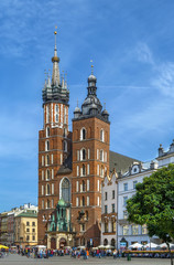Fototapeta na wymiar St. Mary's Basilica, Krakow, Poland