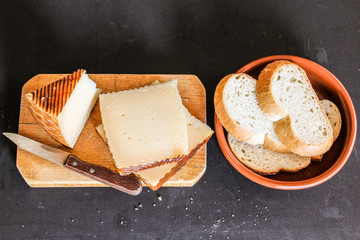 Cheese Bread Dark Food Detail