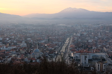 コソボ、プリズレンの古城からの眺め