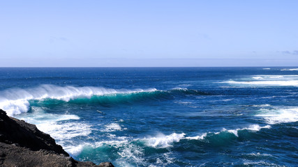 Der rauhe Atlantik am Fischerdorf El Cotillo 