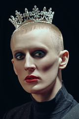 unconventional beautiful queen