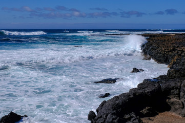 Der rauhe Atlantik am Fischerdorf El Cotillo 