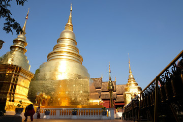 Fototapeta premium Golden pagoda in chiangmai thailand