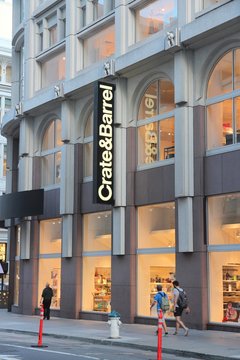 SAN FRANCISCO, USA - APRIL 8, 2014: Crate & Barrel furniture store in San Francisco, USA. Crate & Barrel is owned by Otto GmbH and has more than 100 locations.