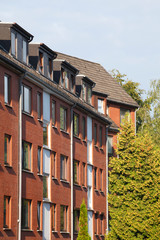 Modernes monotones Wohngebäude, Mehrfamilienhaus, Bremen, Deutschland