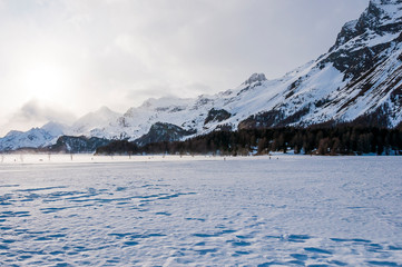 Sils, Silsersee, Langlauf, Langlaufloipe, Maloja, Malojawind, Winter, Wintersport, Abendstimmung,...