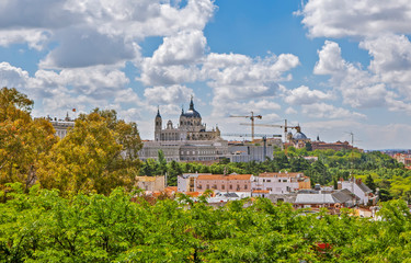 Fototapeta na wymiar Top view of the city and Almuden Cathedral. Madrid. Spain