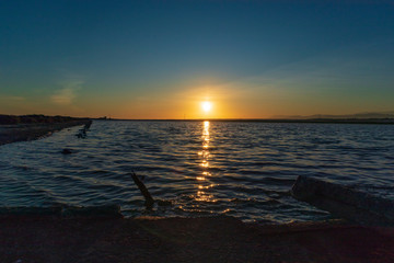 atardecer en las viejas salinas 