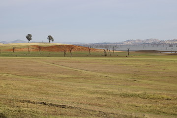 Lake Hume at 16% Capacity, drought lasting through 2019-2020, lowest storage levels since 2007 during last drought.