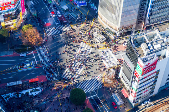 渋谷スクランブル交差点 のストック写真 ロイヤリティフリーの画像 ベクター イラスト Adobe Stock 渋谷スクランブル交差点 のストック写真 ロイヤリティフリーの画像 ベクター イラスト Adobe Stock
