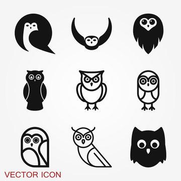 Owl icon. Vector images of owl on background.