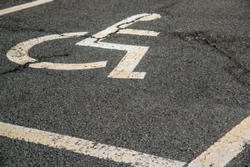 道路標示　優先