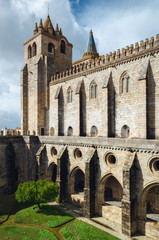 Fototapeta na wymiar External view of the medieval gothic cloisters of the cathedral of Evora, main city of the Alentejo region (Portugal)