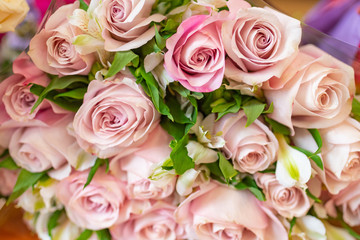 bouquet of pink roses
