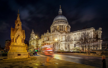 St. Paul's cathedral at night