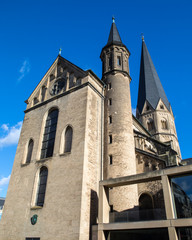 Fototapeta na wymiar Bonn Minster Church in Bonn, Germany