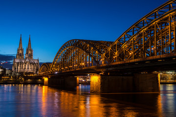 Fototapeta premium Cologne Cathedral and the Hohenzollern Bridge, Germany