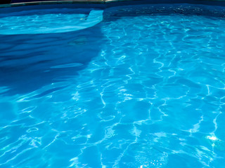 Fototapeta na wymiar Blue water in the pool