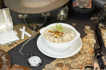 Cream soup with mushrooms in american style