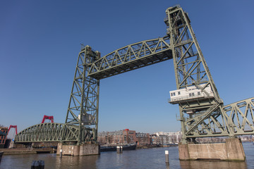 De hef bridge in Rotterdam