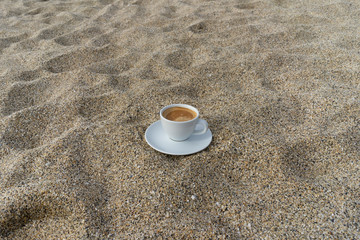 Kaffe am Strand.