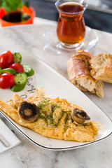 scrambled eggs with mushroom tomato and cucumber