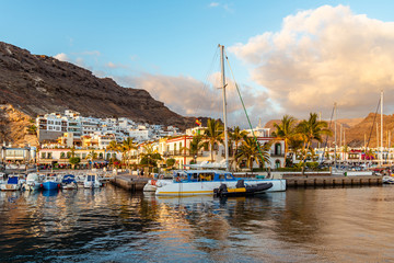 Fototapeta na wymiar Travels. The spa town of Puerto de Mogán in Gran Canaria.