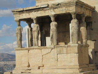 atene cariatidi