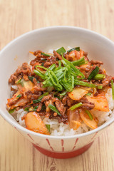 キムチ丼