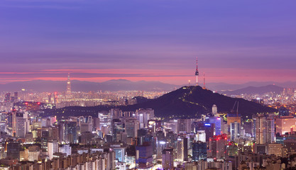 Obraz premium View of Seoul City Skyline and Seoul Tower at Sunrise South Korea