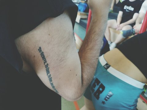 Armbeuge Bilder Durchsuchen 18,058 Archivfotos, und