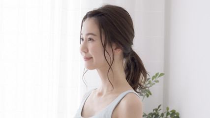 女性